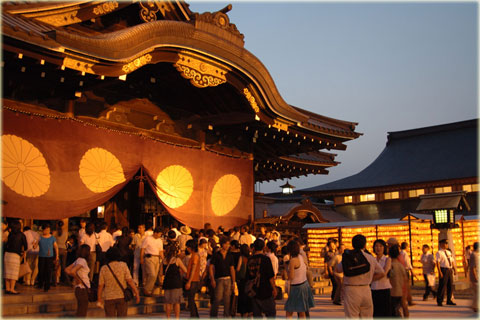 靖国神社の「みたままつり」1